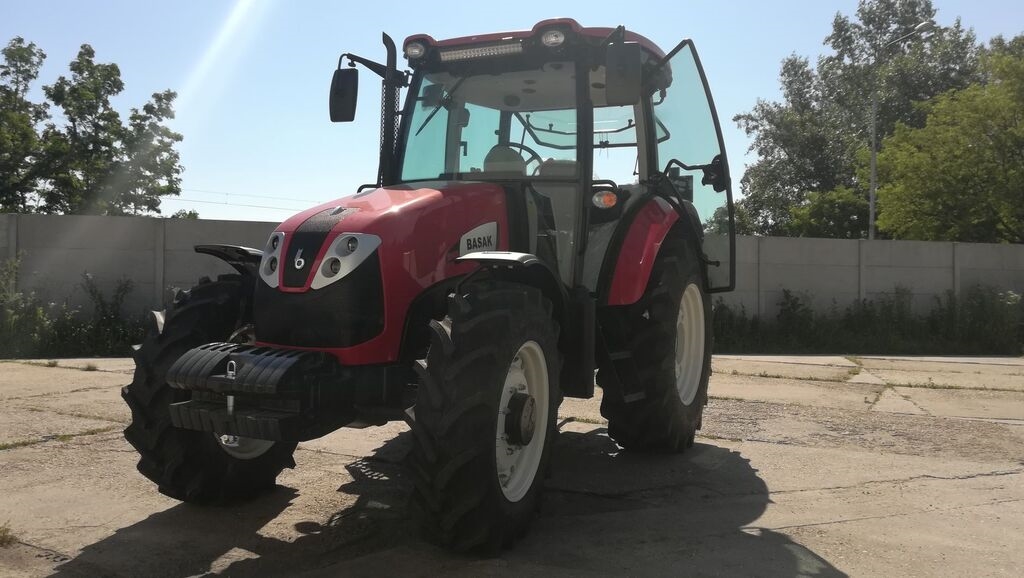  Nov traktor na kolesih BASAK BT 2090